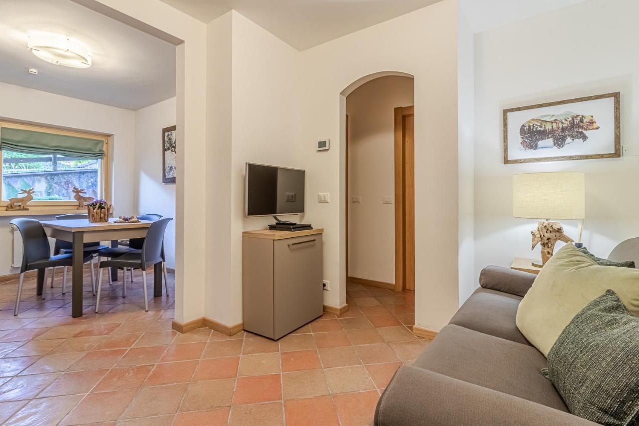 Giustino Suite Italy Pinzolo Due מראה חיצוני תמונה