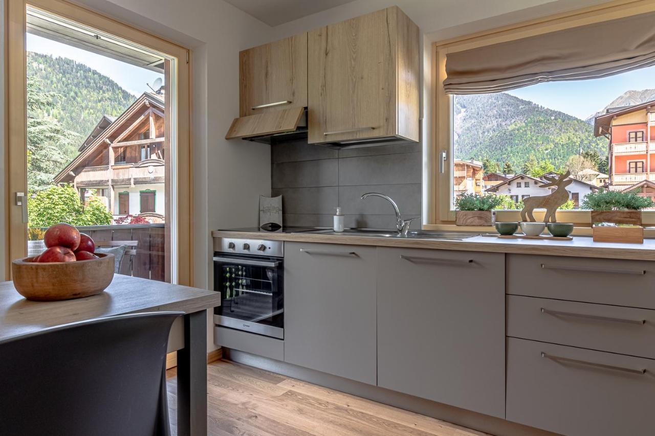 Giustino Suite Italy Pinzolo Due מראה חיצוני תמונה