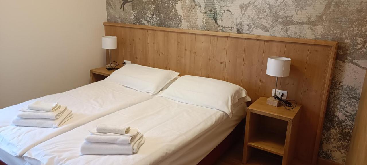 Giustino Suite Italy Pinzolo Due מראה חיצוני תמונה